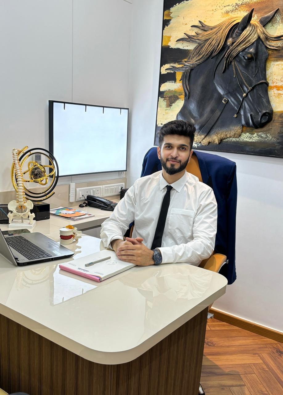 Dr. Sarthak Kadakia | Best spine surgeon in mumbai | Spine specialist in Malad West